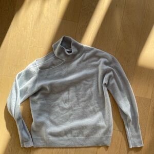 Naadam Cashmere Shoulder Cut Out Turtleneck in Light Grey Unworn New
